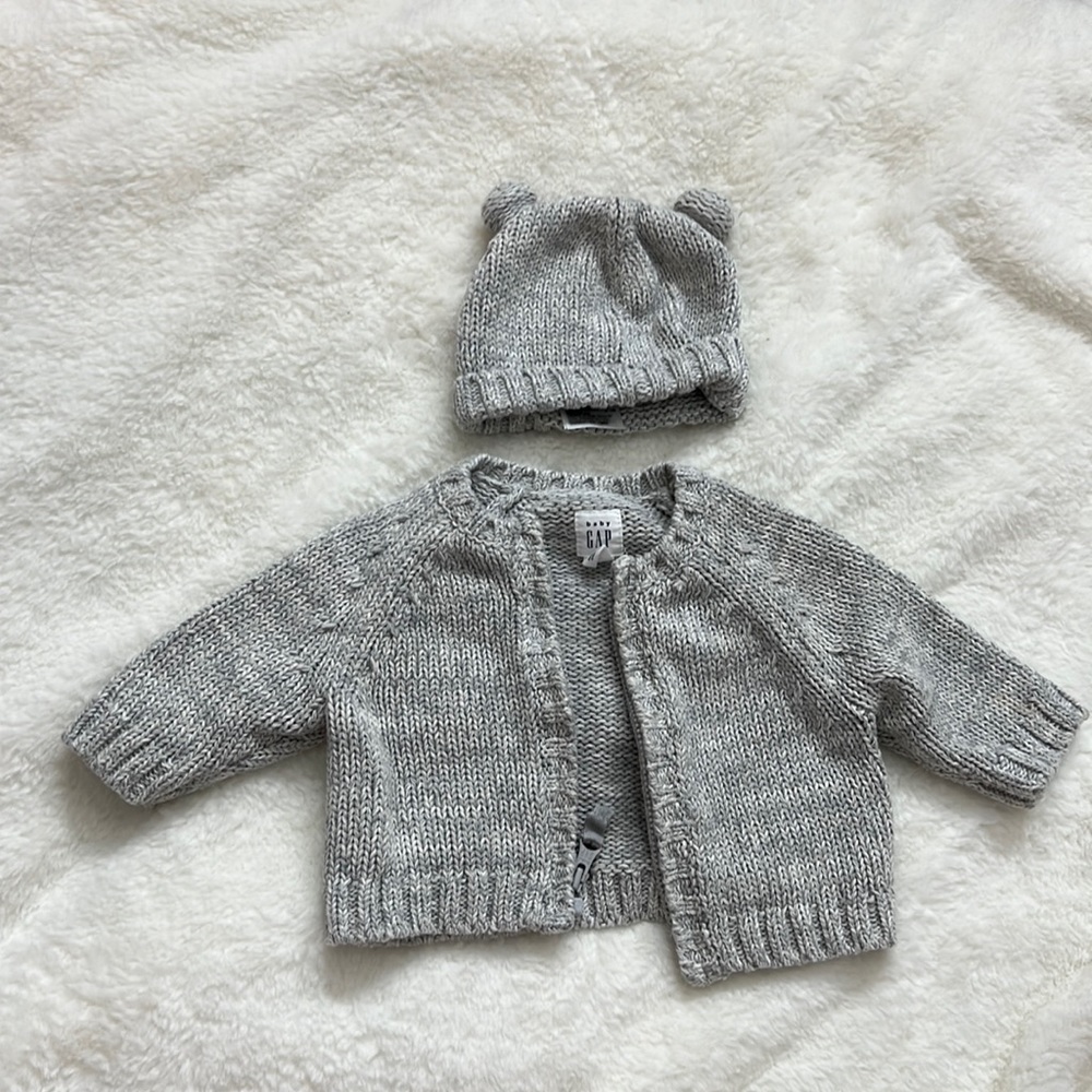 GAP Baby Bear Hat and Sweater